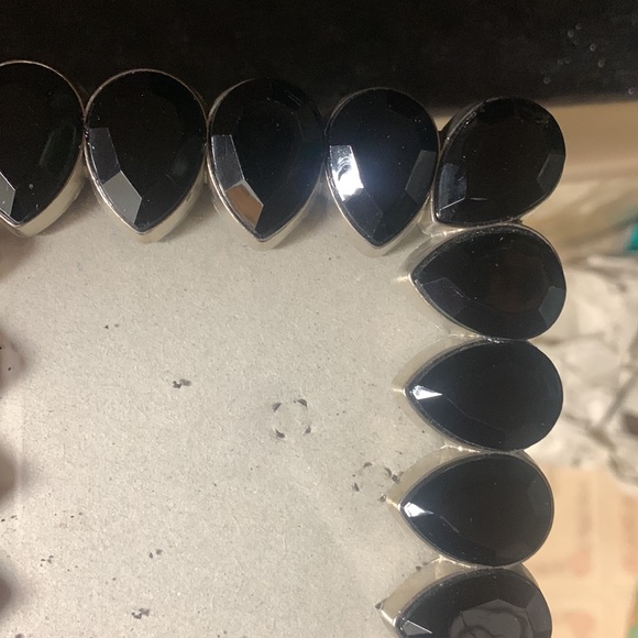 Wow!!!! Huge FINAL SALE!!!! AZURE HOME Black Crystal picture frame - Picture 3 of 5